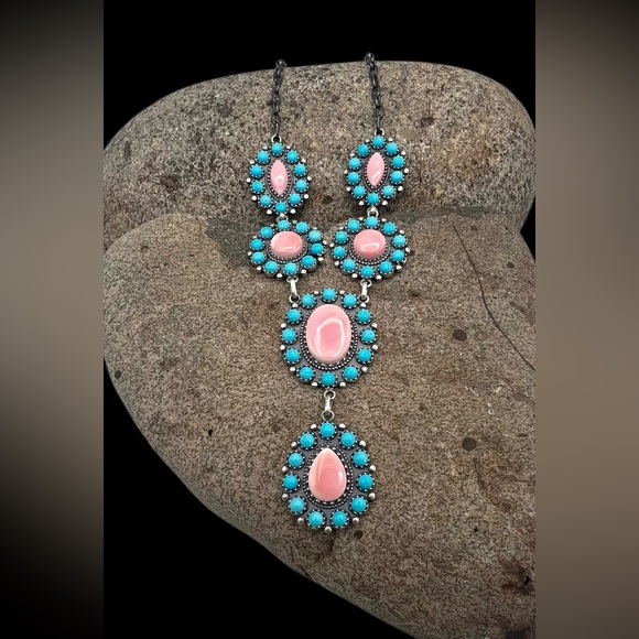 Navajo Sterling Silver Turquoise Pink Conch Shell Cluster Bib Necklace - Picture 3 of 6